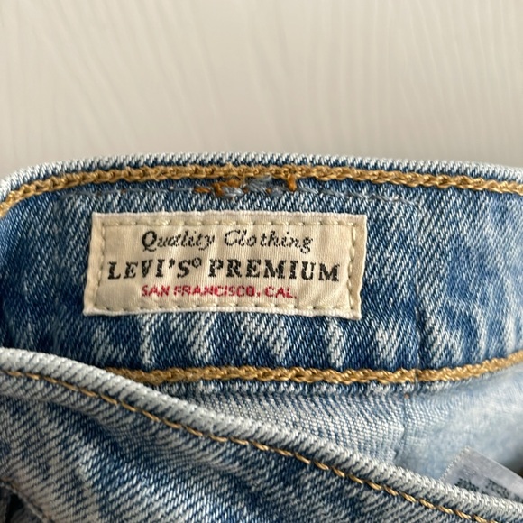 Levi’s 501 Skinny Jeans - Picture 6 of 6